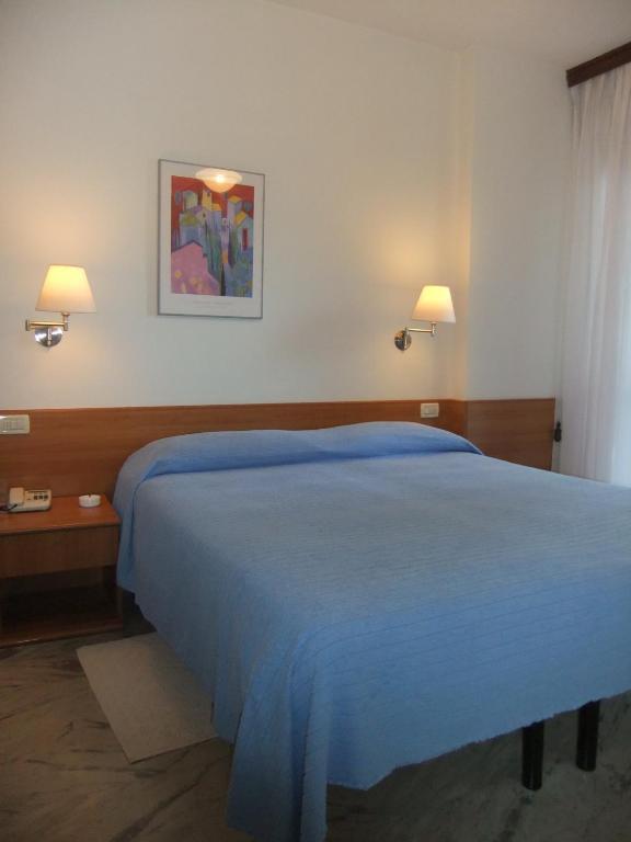 Hotel Giulio Cesare Cinquale Δωμάτιο φωτογραφία